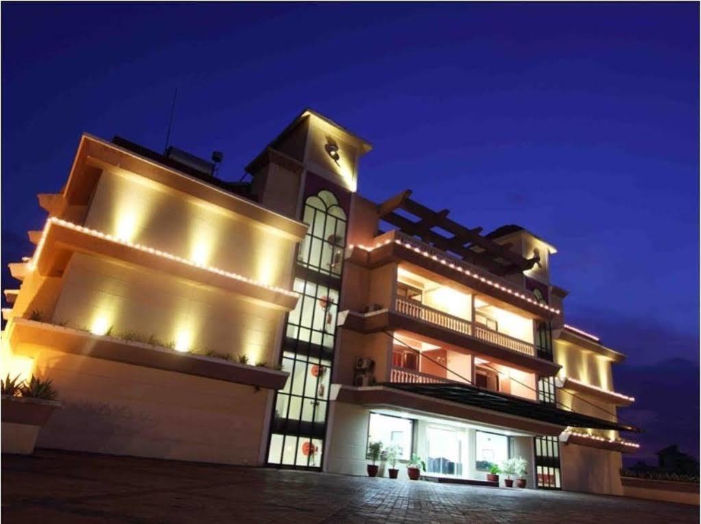 The Queeny Sancoale Exterior foto